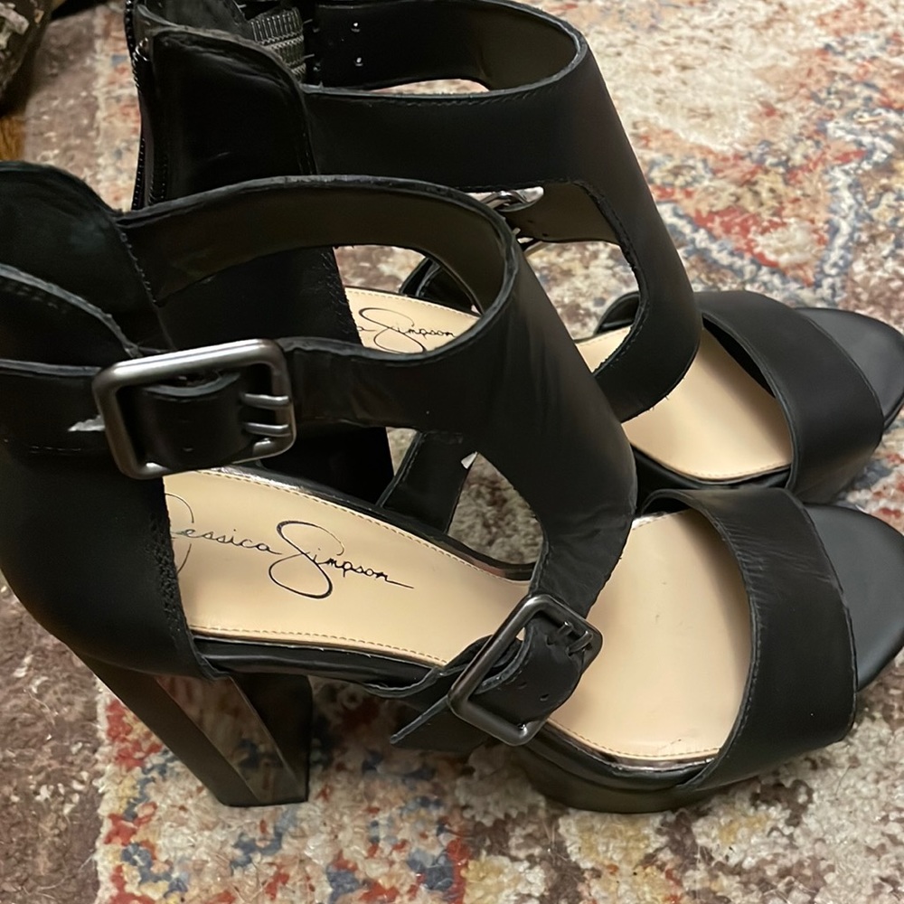 Barely worn black Jessica Simpson platforms, size 10.  Cool metallic on heel.